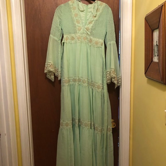 Vintage 70s bell sleeve dress hippie - Picture 2 of 8